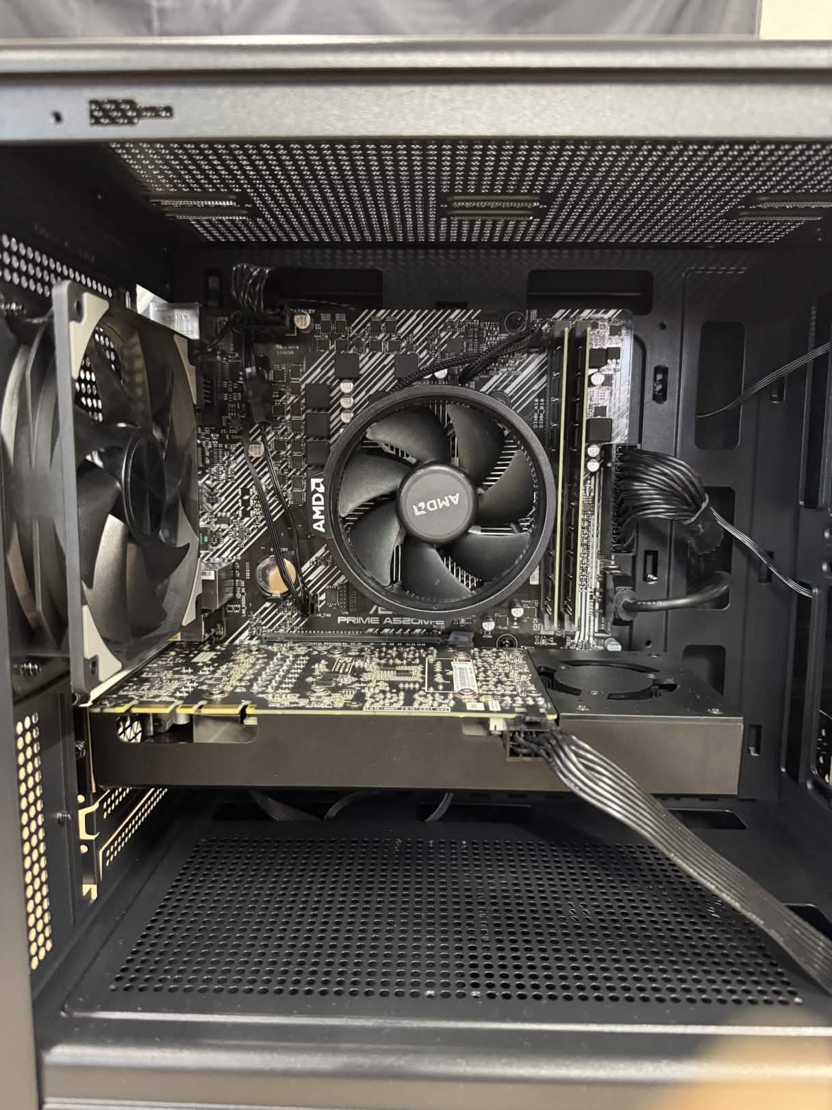【Ryzen3 PRO 4350G & GTX1070ti】不死鳥PC038