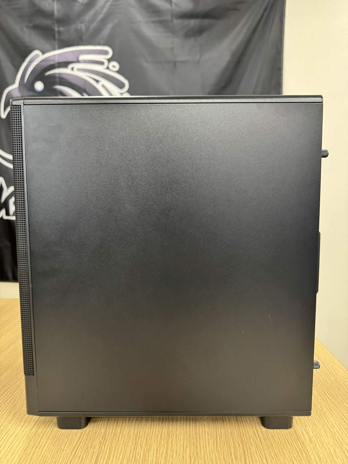 【Ryzen7 5700X & RTX4060】不死鳥PC063
