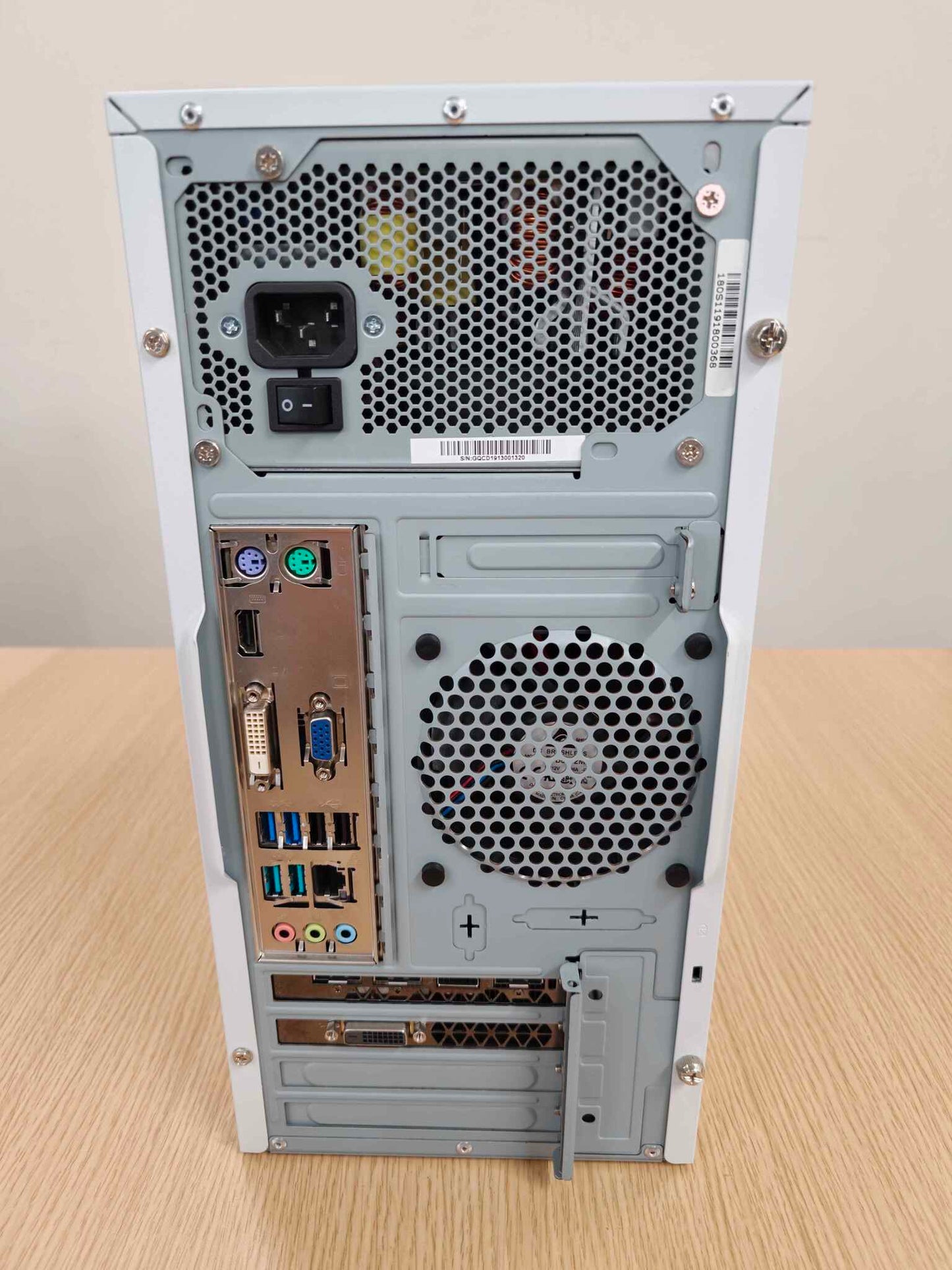 【Core i7 8700 & RTX2070】不死鳥PC028