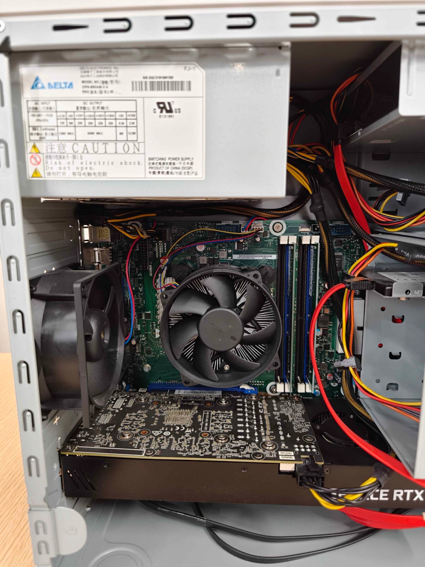 【Core i7 8700 & RTX2070】不死鳥PC028