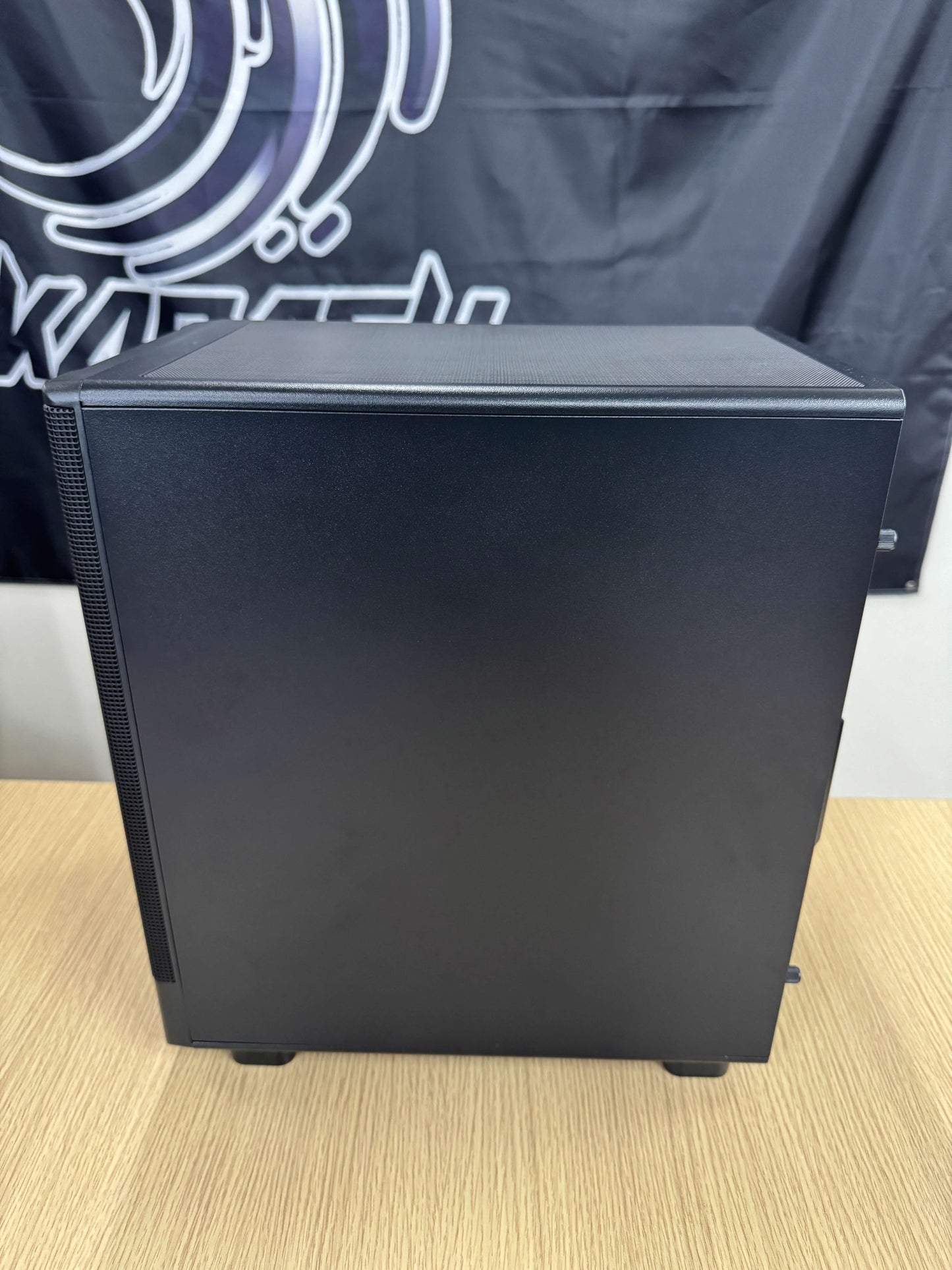 【Core i5 9500 ＆ RTX2070Super】不死鳥PC058