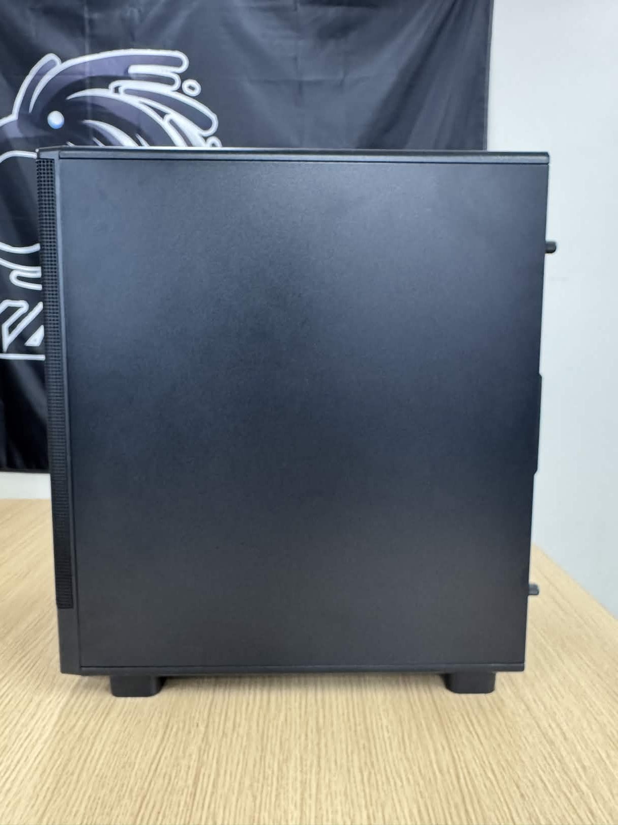 【Ryzen7 5700X & RTX4070】不死鳥PC034