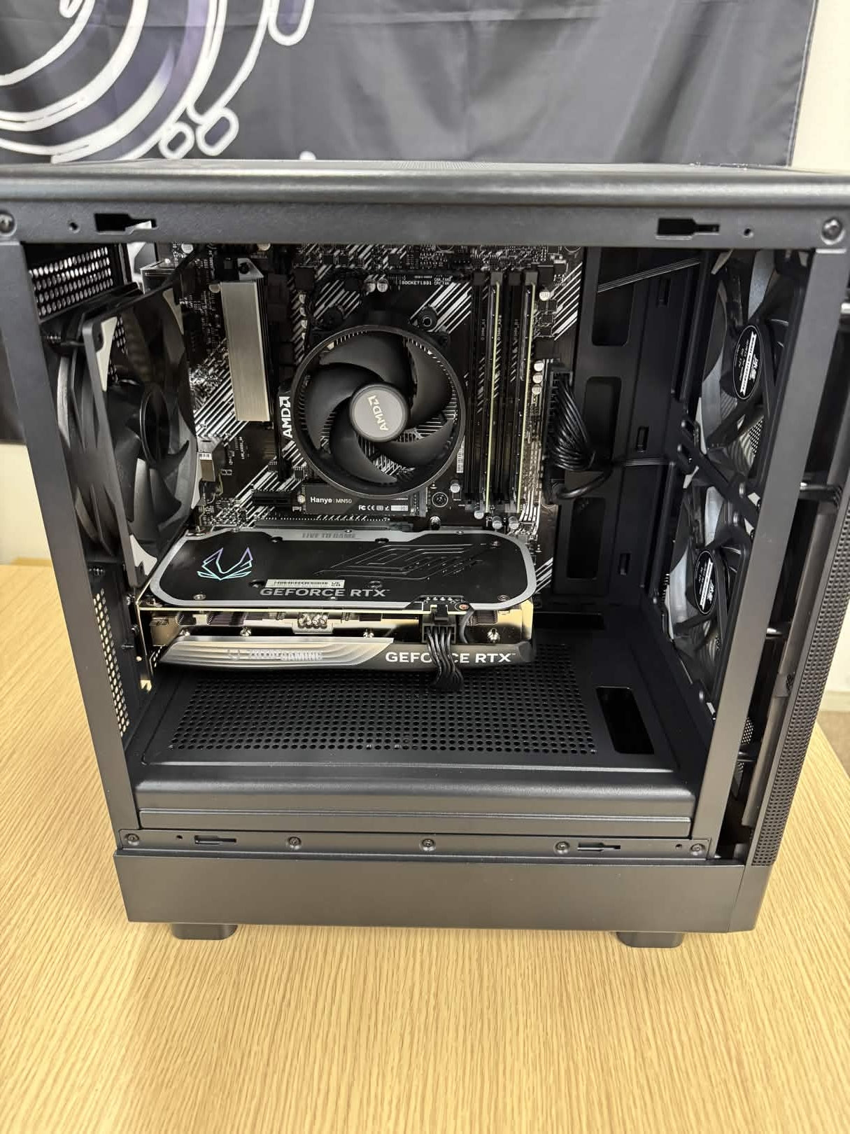 【Ryzen7 5700X & RTX4070】不死鳥PC034