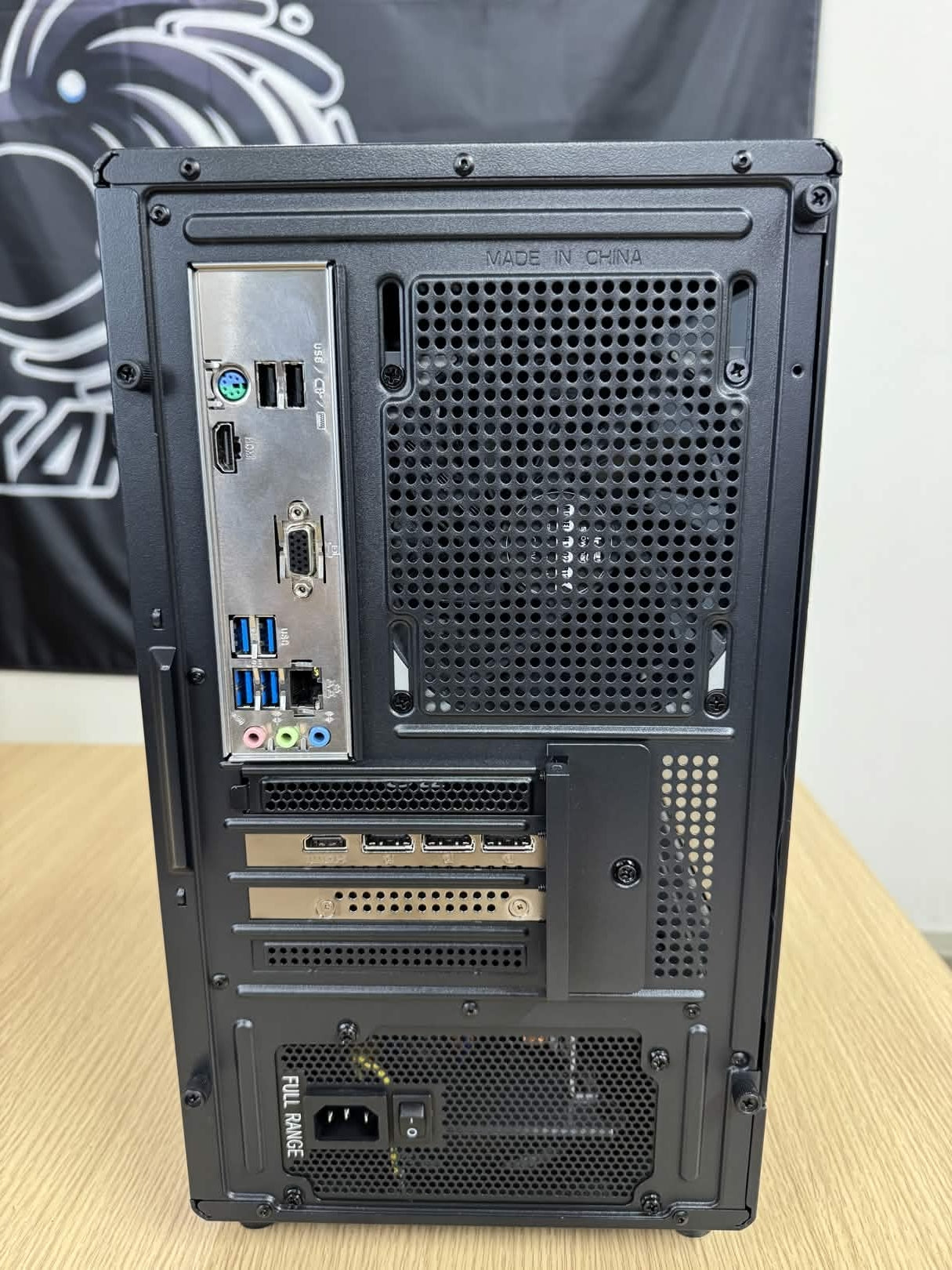 【Ryzen7 5700X & RTX5060】不死鳥PC060
