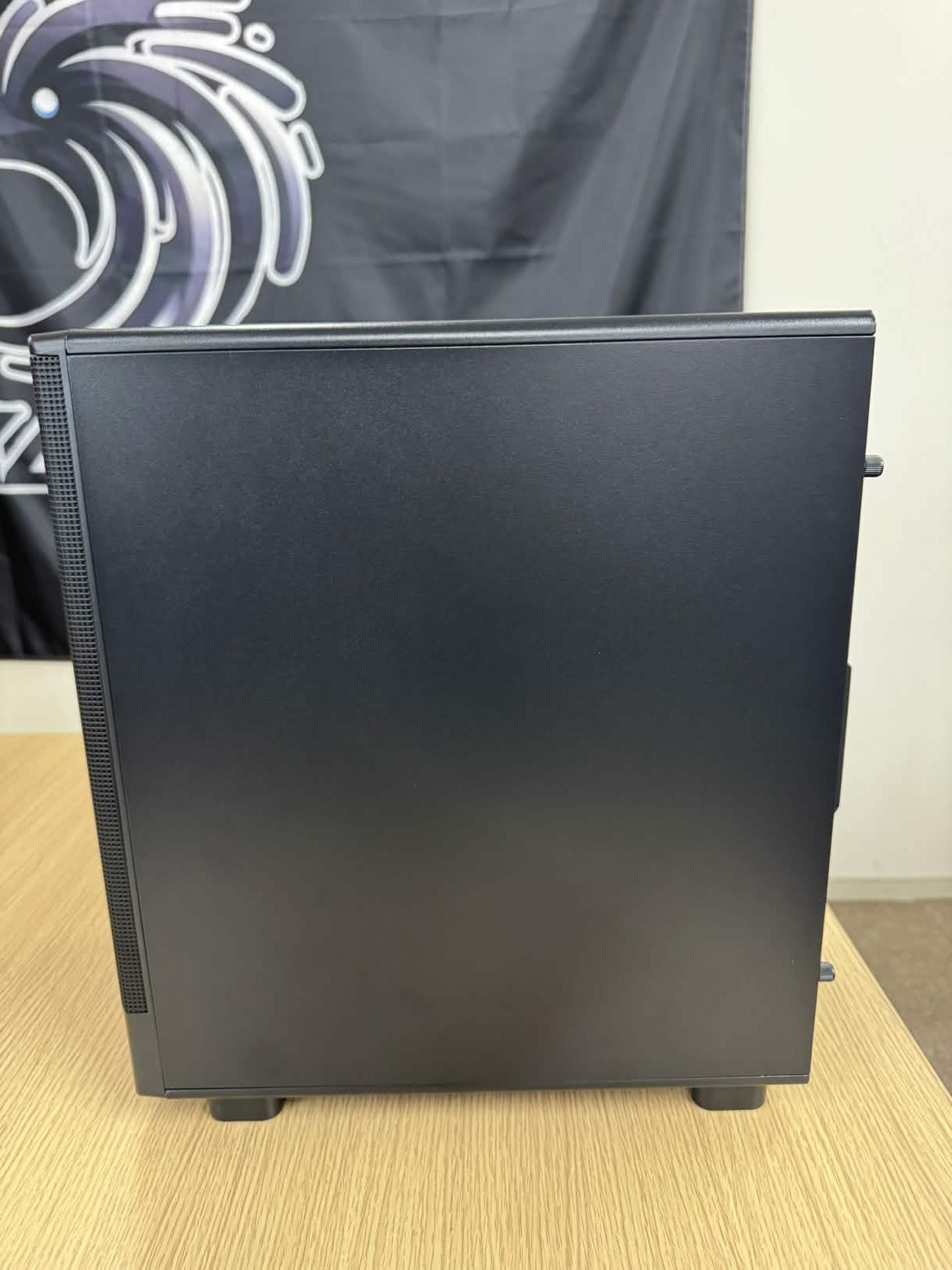 【Ryzren7 5700X & RTX5060】不死鳥PC064