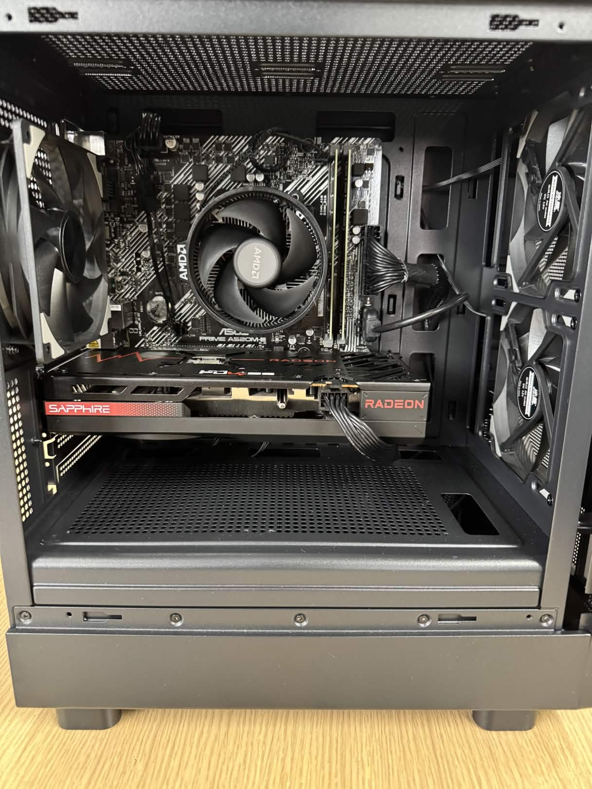 【Ryzen7 5700X & RX7600】不死鳥PC065